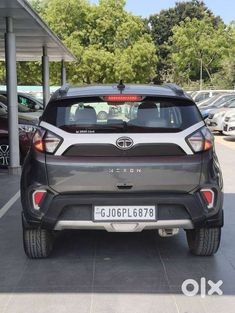 Tata Nexon 1.2 Revotron Xza Plus (o) Amt, 2023, Petrol