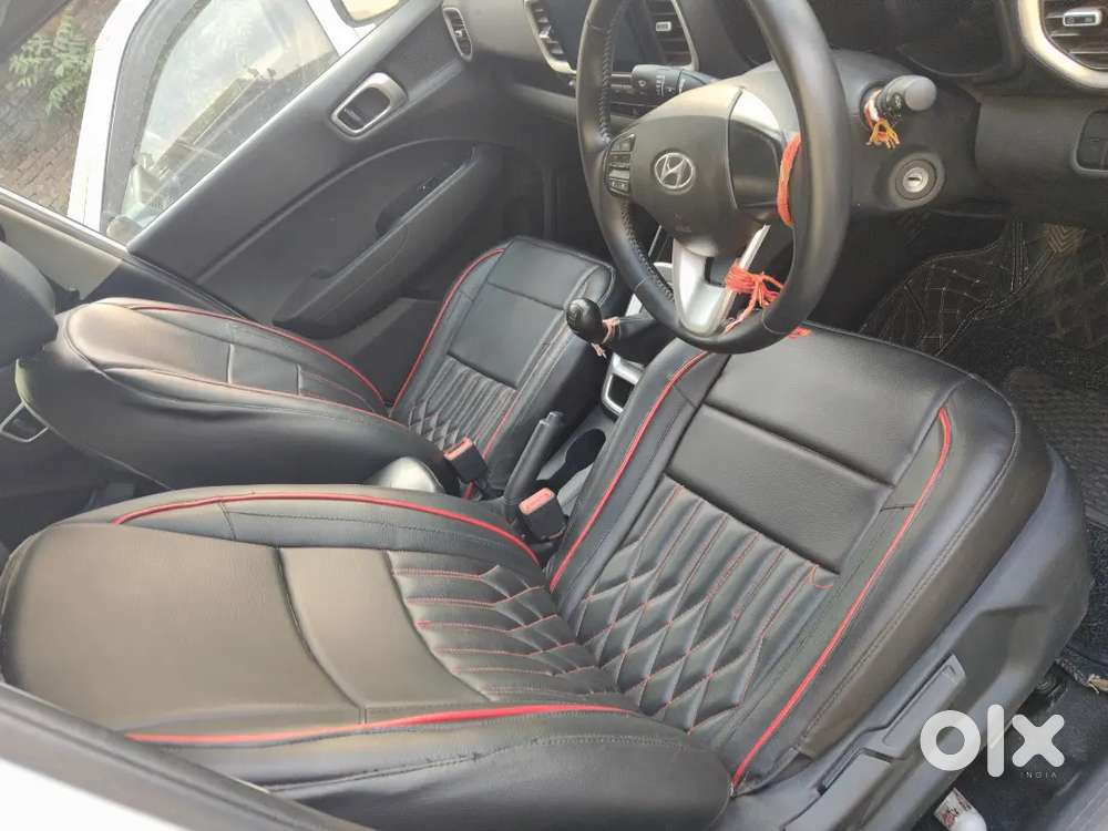 Hyundai Venue 2022 Petrol Well Maintained