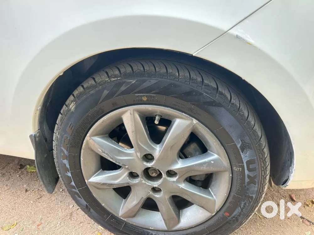 Tata Bolt Revotron Xt, 2015, Petrol