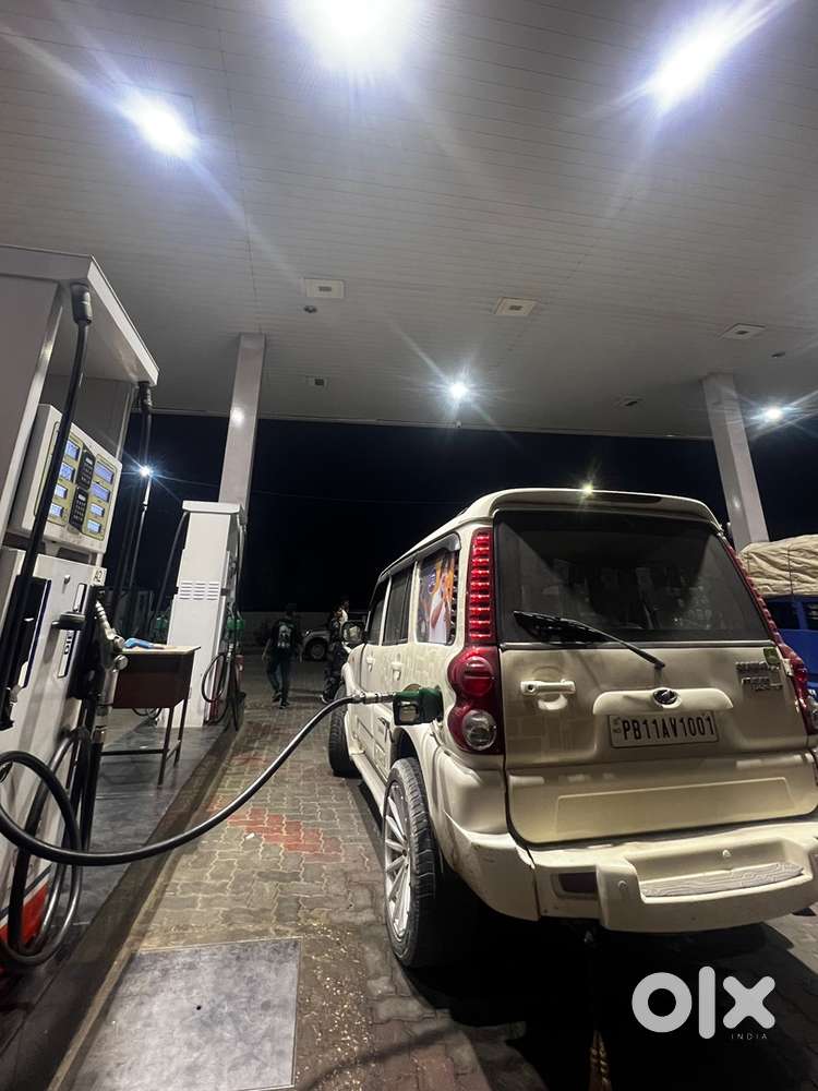Mahindra Scorpio Classic 2011