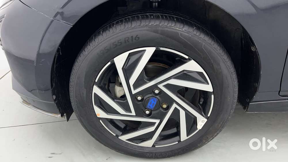 Hyundai New I20 1.2 Asta (o) Ivt, 2023, Petrol