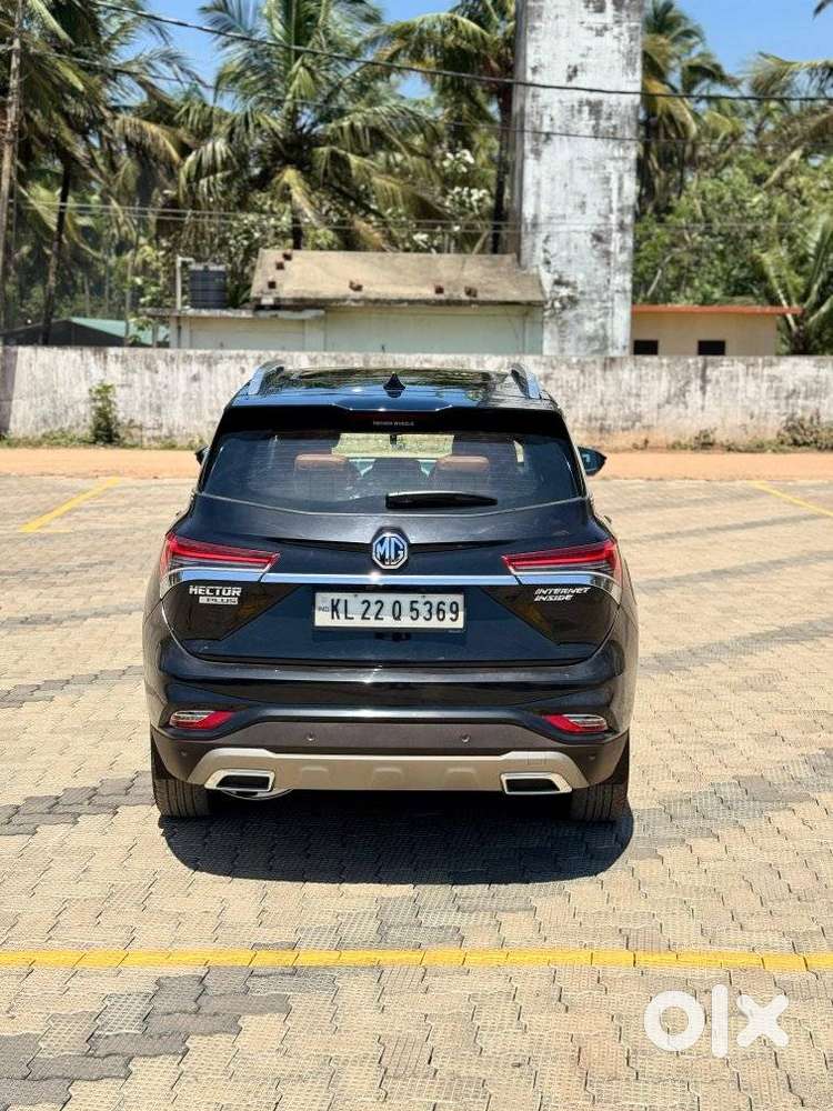 Mg Hector Plus 1.5 Sharp Turbo Cvt 6 Str, 2022, Petrol