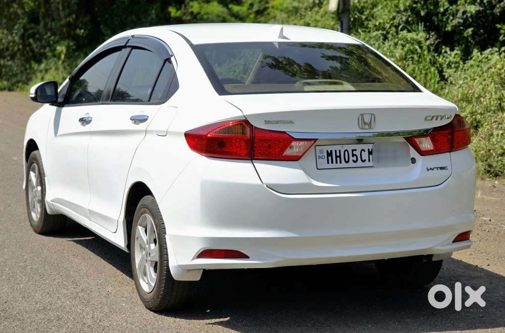 Honda City V Mt Sunroof, 2016, Petrol