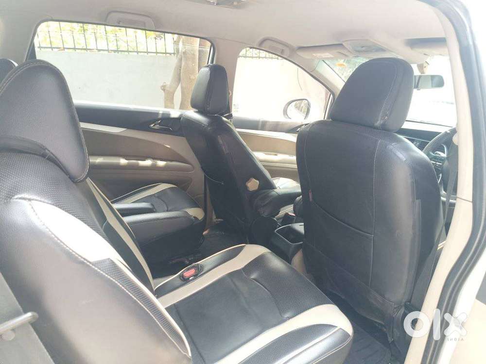 Mahindra Marazzo, 2018, Diesel