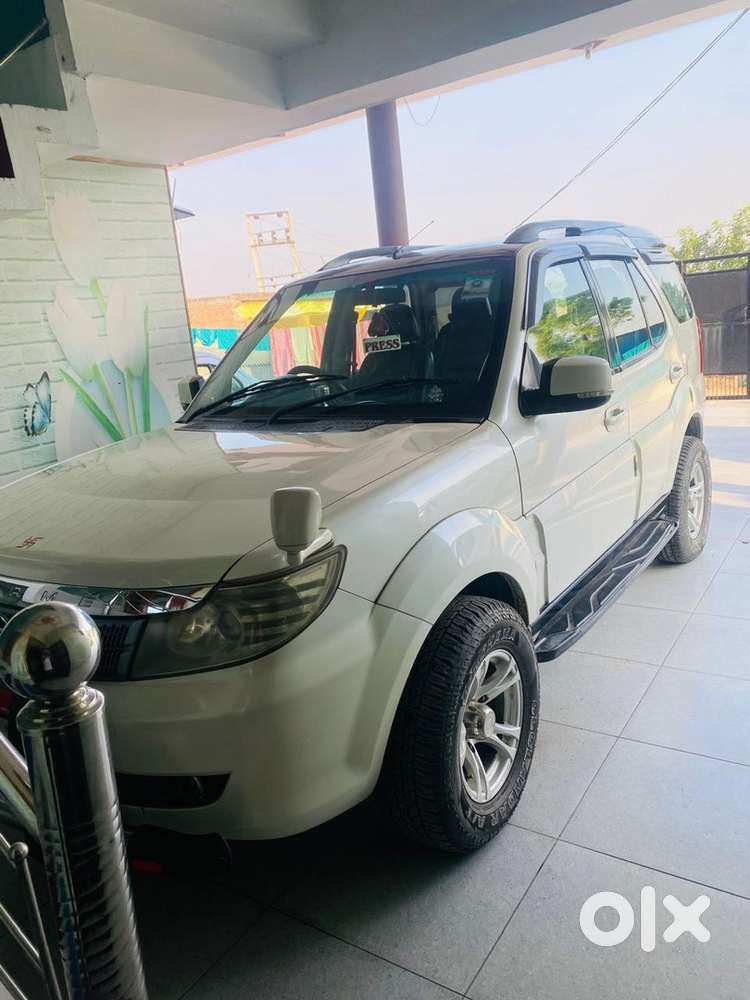 Tata Safari Storme 2014