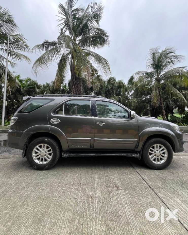 Toyota Fortuner 3.0 4x4 Manual, 2011, Diesel