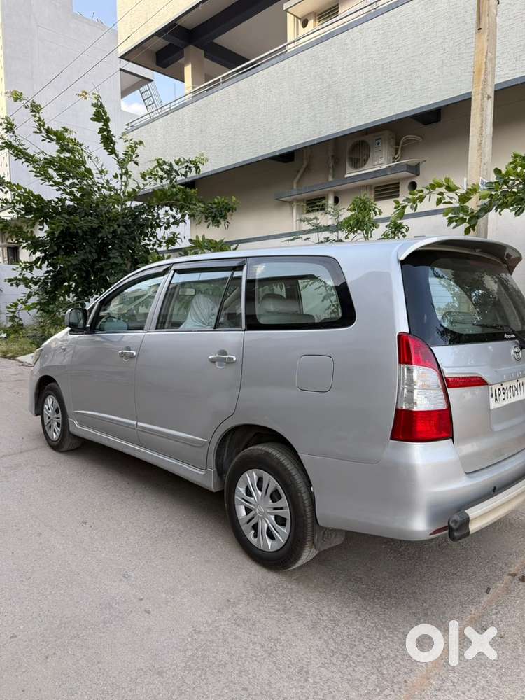 Toyota Innova 2015 Showroom Maintenance