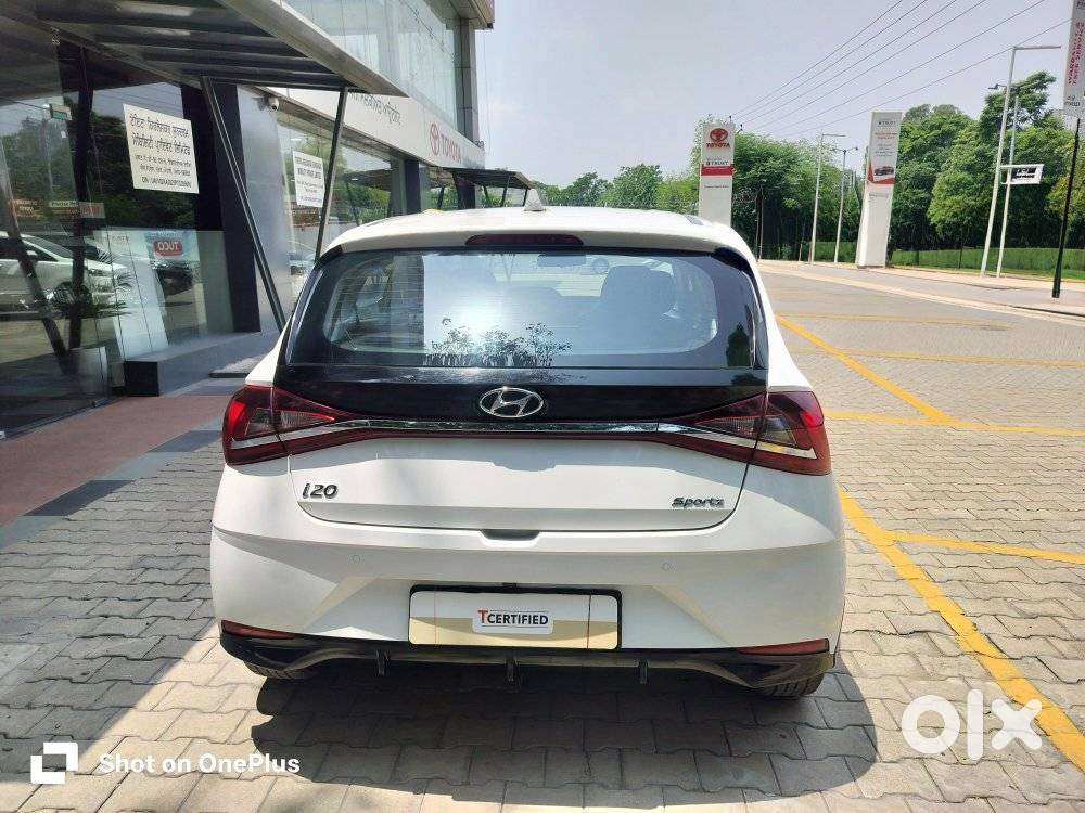 Hyundai I20 Sportz 1.2 Mt, 2023, Petrol
