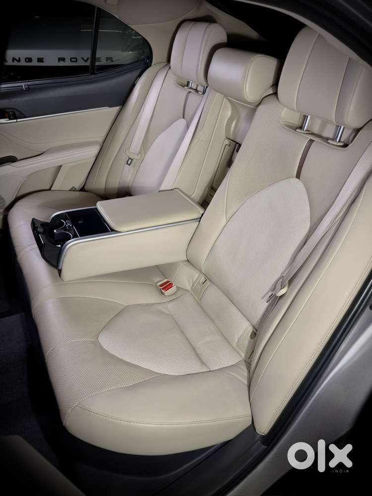 Toyota Camry Hybrid, 2023, Petrol