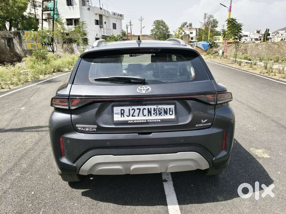 Toyota Urban Cruiser Taisor V 1.0 Petrol Mt, 2024, Petrol