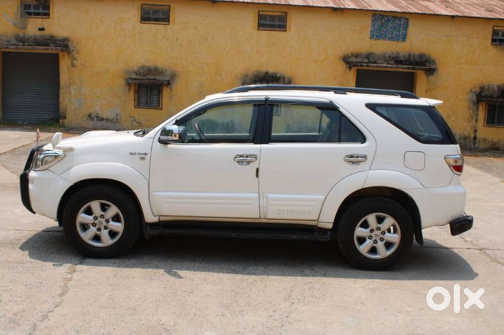 Toyota Fortuner 3.0 4x4 Manual, 2011, Diesel