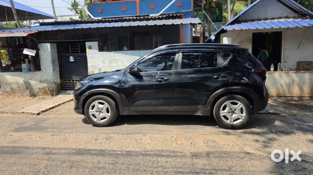 Kia Sonet Htk Plus 1.2 Petrol 2023  Single Owner  79,000 Km