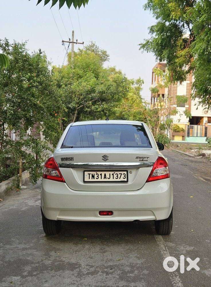 Maruti Suzuki Swift Dzire 1.2 Zxi Bsiv, 2013, Petrol