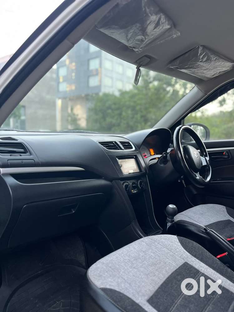 Maruti Suzuki Swift Lxi Optional-o, 2017, Petrol