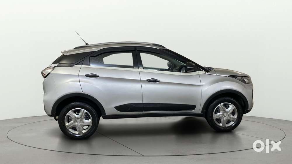 Tata Nexon 1.5 Revotorq Xma Amt (s), 2021, Petrol