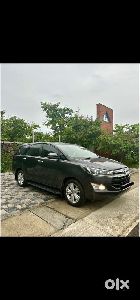 Toyota Innova Crysta 2016