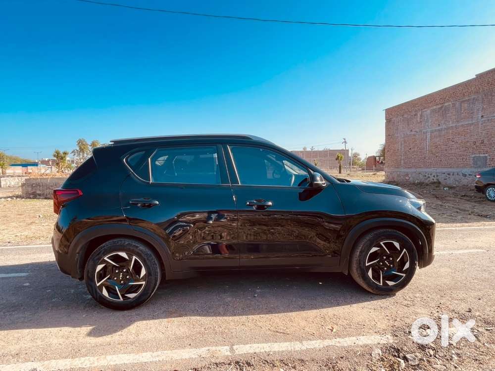 Kia Sonet 2025 Petrol Well Maintained