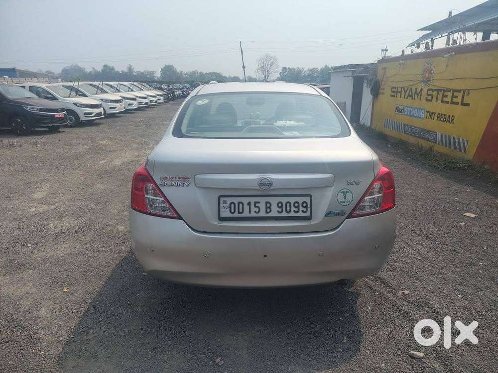 Nissan Sunny Diesel Xv, 2014