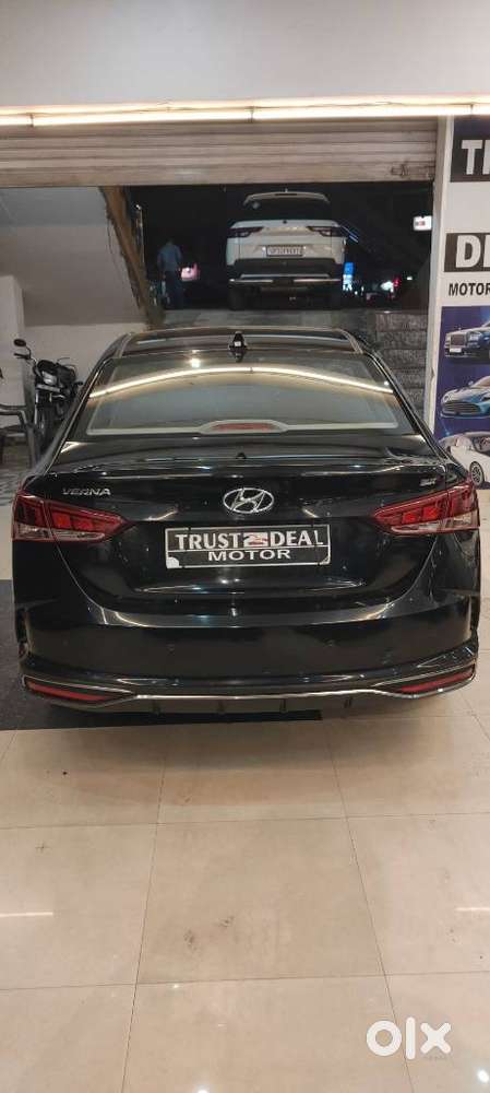 Hyundai Verna 1.5 Sx Petrol Mt, 2021, Petrol