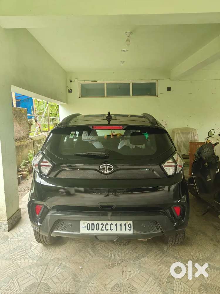 Tata Nexon Xz Plus Premium Dark