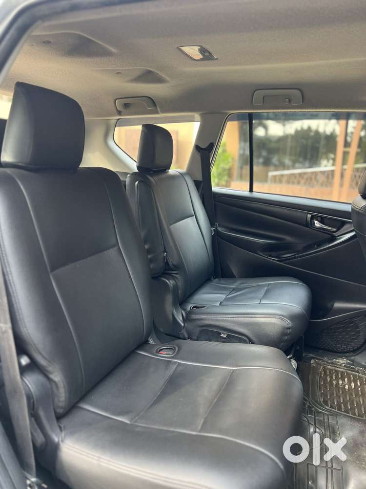 Toyota Innova Crysta 2.4 Gx Mt, 2016, Diesel