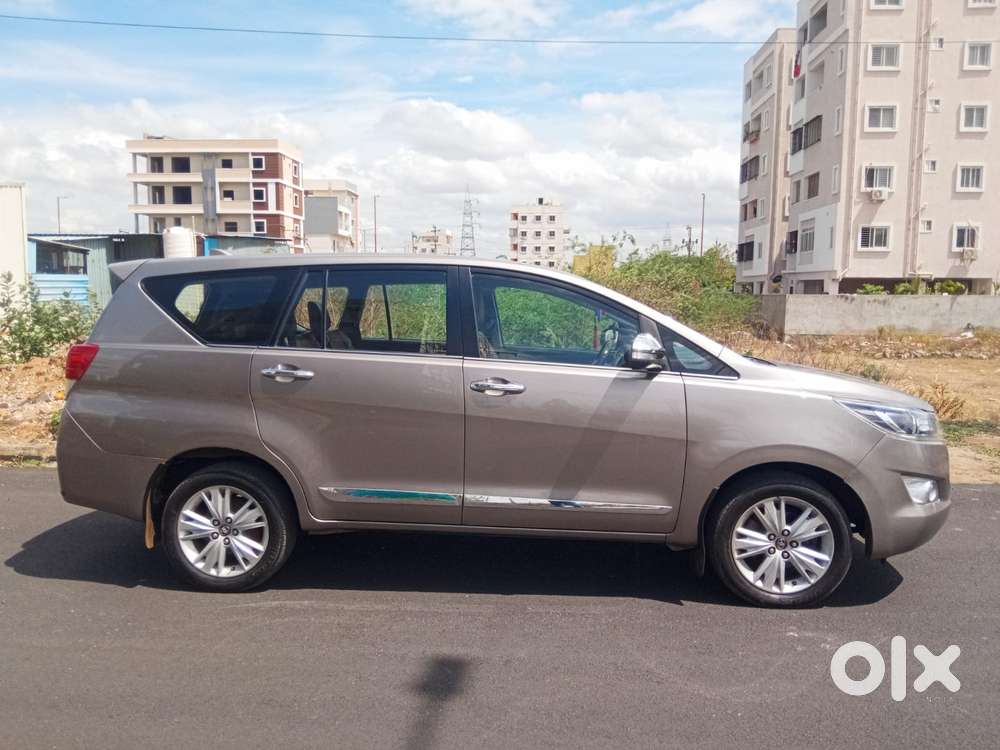 Toyota Innova Crysta 2.8 Z, 2016, Diesel