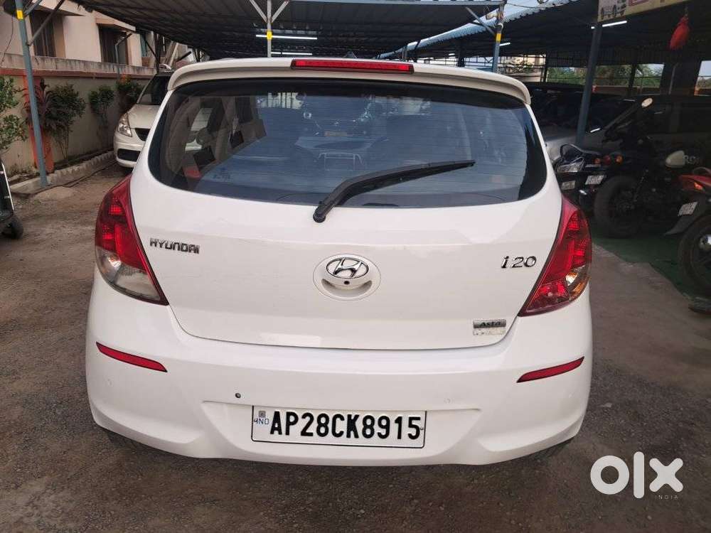 Hyundai I20 Petrol Asta Option, 2013, Petrol