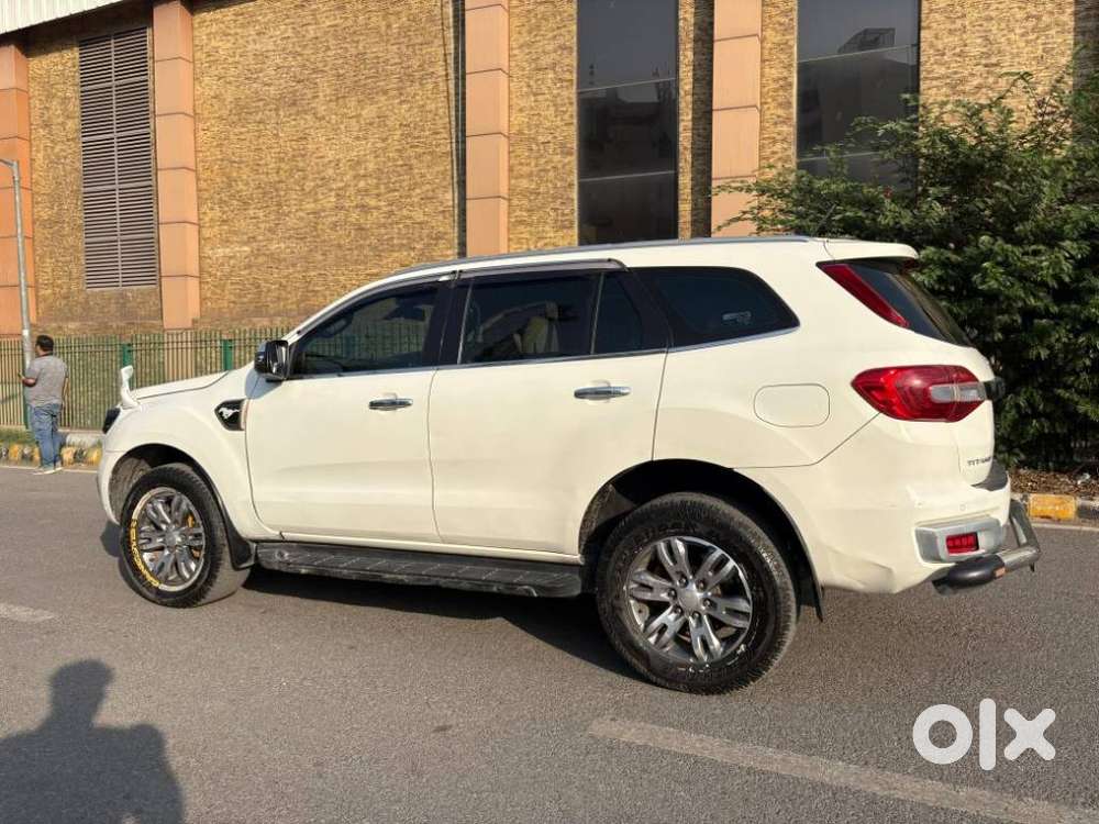 Ford Endeavour 2.2 Titanium At 4x2, 2017, Diesel