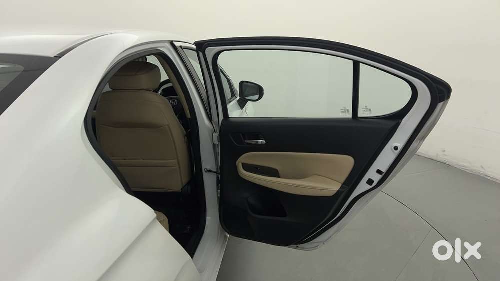 Honda City 1.5 Zx I-vtec Mt, 2023, Petrol