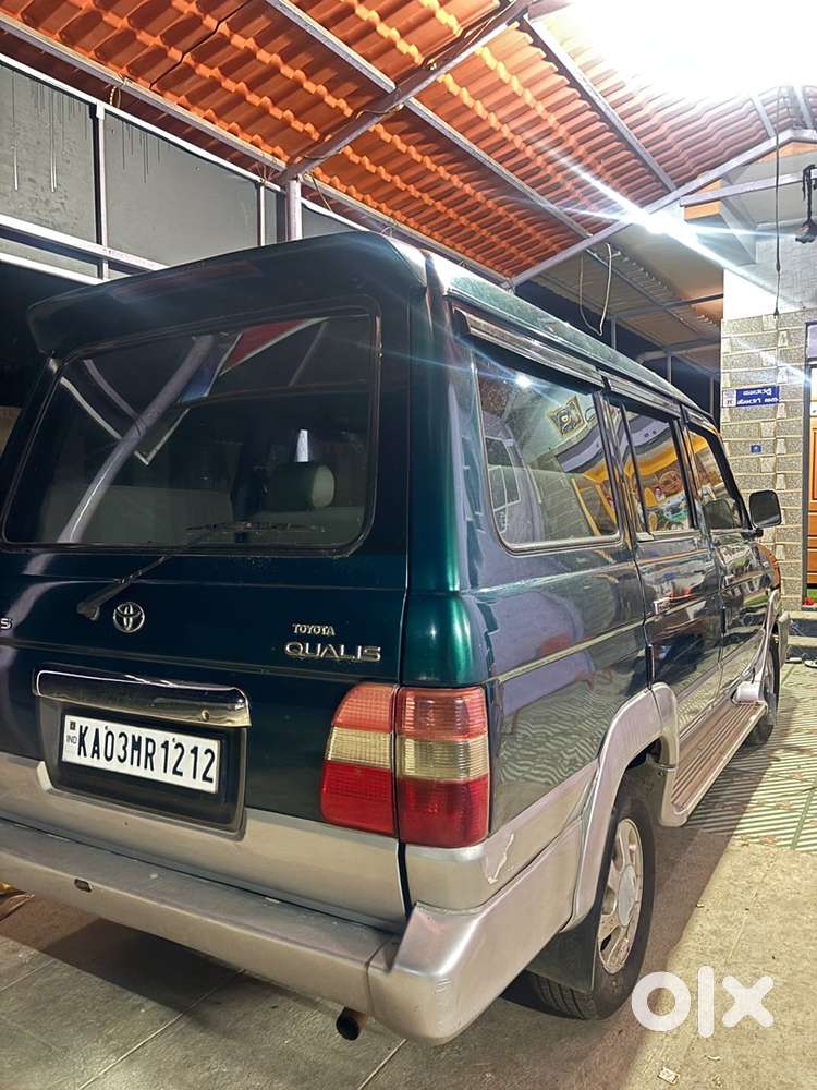 Toyota Qualis 2004 Diesel Well Maintained