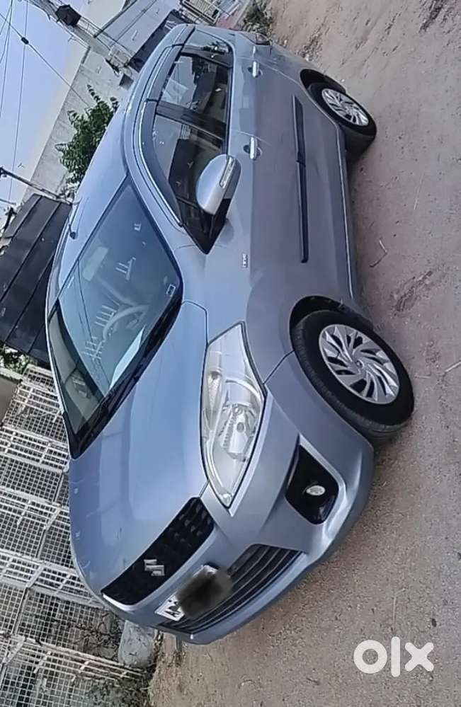 Ertiga Vdi October 2012 Model Is Very Good Condition Show Room Record