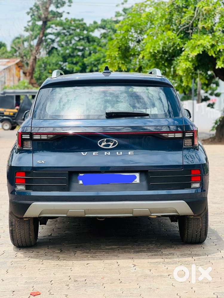 Hyundai Venue Sx (o) Mt 1.5 Diesel, 2022, Diesel