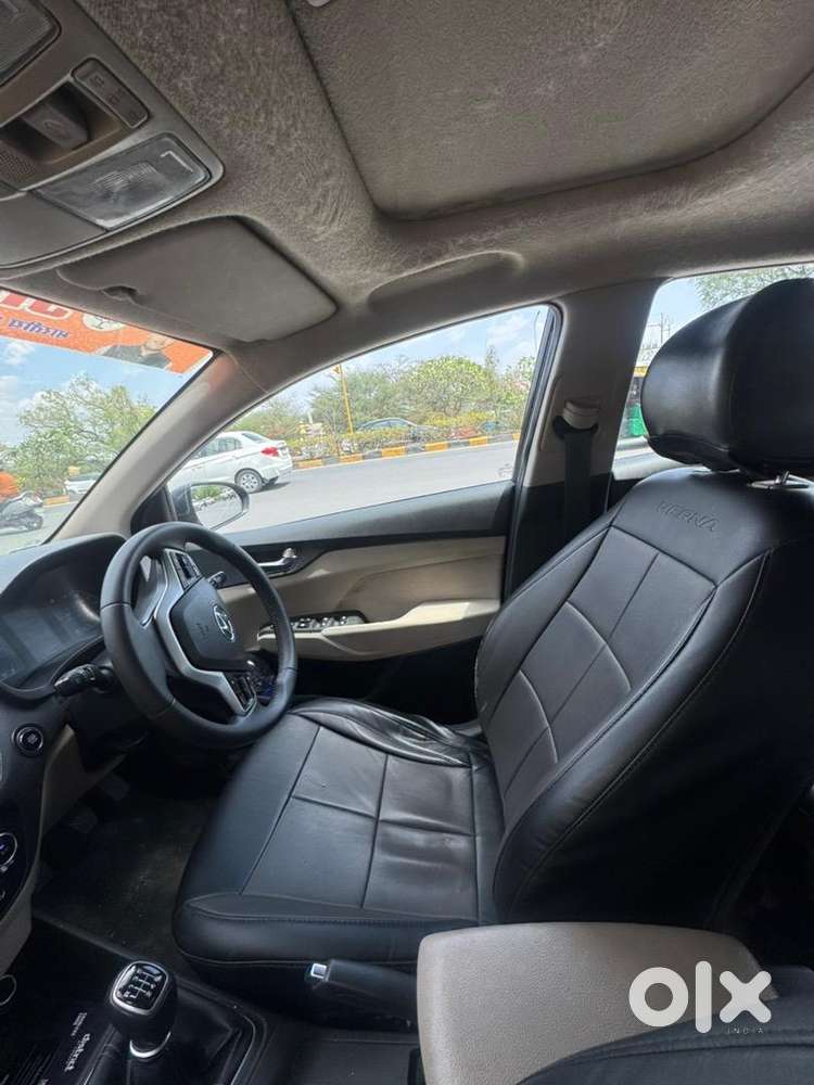 Hyundai Verna 2022 Petrol 54800 Km Driven