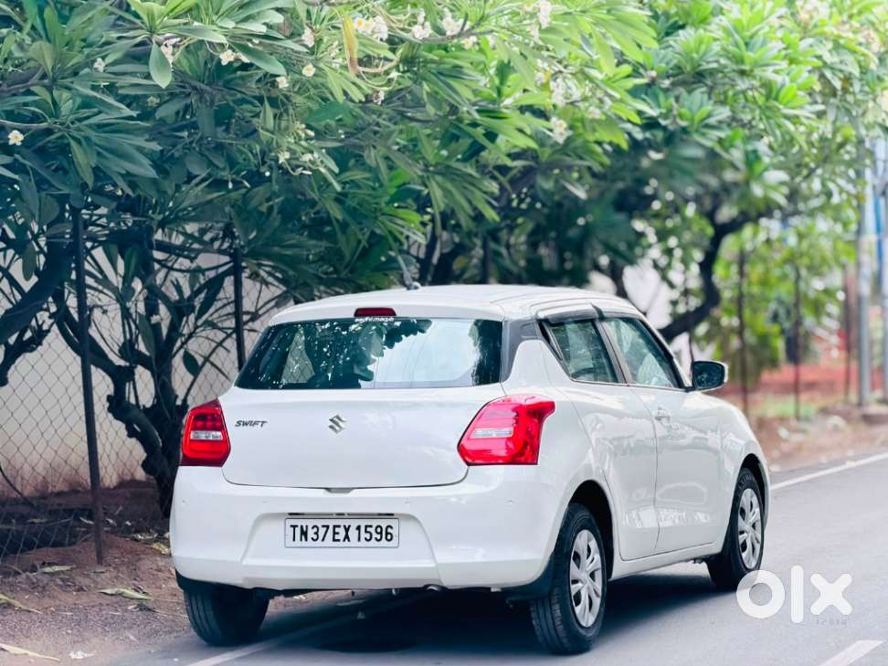 Maruti Suzuki Swift Vxi Ags, 2022, Petrol