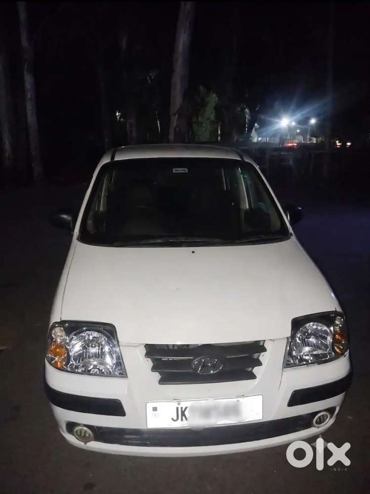 Well Maintained Hyundai New Santro 2011 Petrol Manual