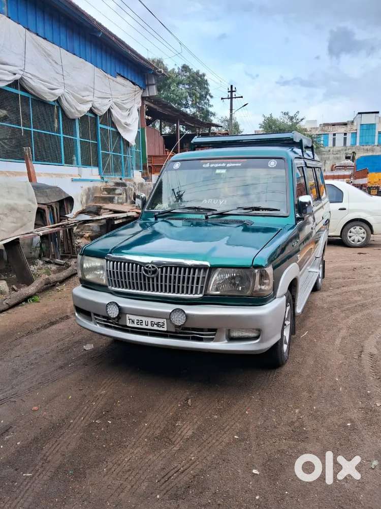 Toyota Qualis 2002