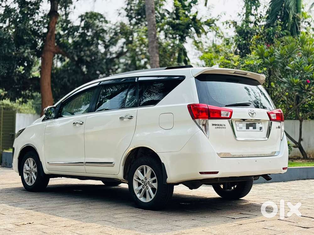 Toyota Innova Crysta 2.4 Gx Mt 8s, 2018, Diesel