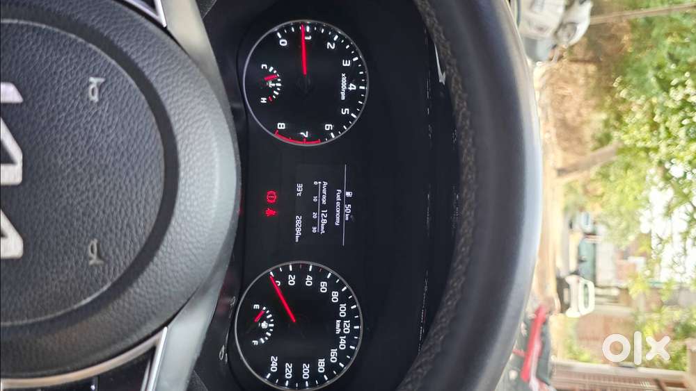 Kia Seltos Htkplus 1.5 Petrol Metalic Gray.