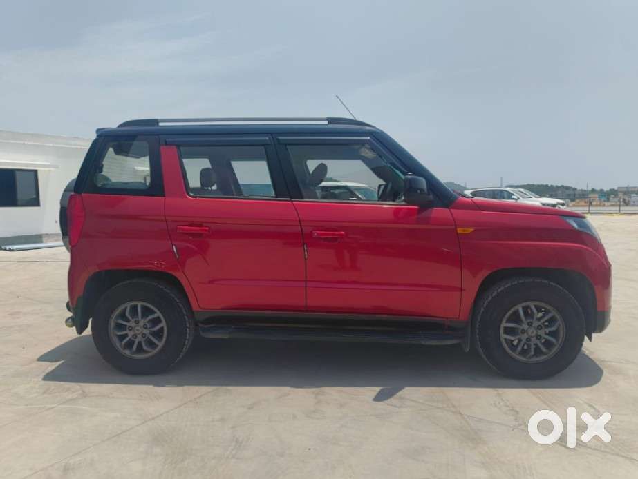 Mahindra Tuv 300 T10, 2018, Diesel