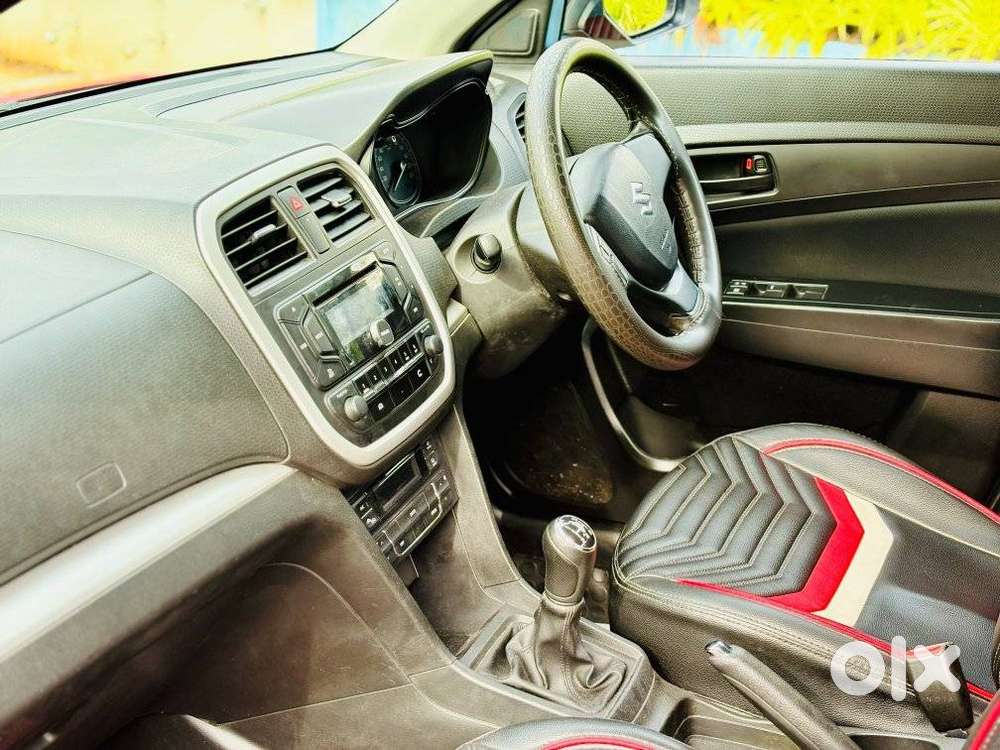 Maruti Suzuki Brezza 1.5 Vxi At Smart Hybrid, 2022, Petrol