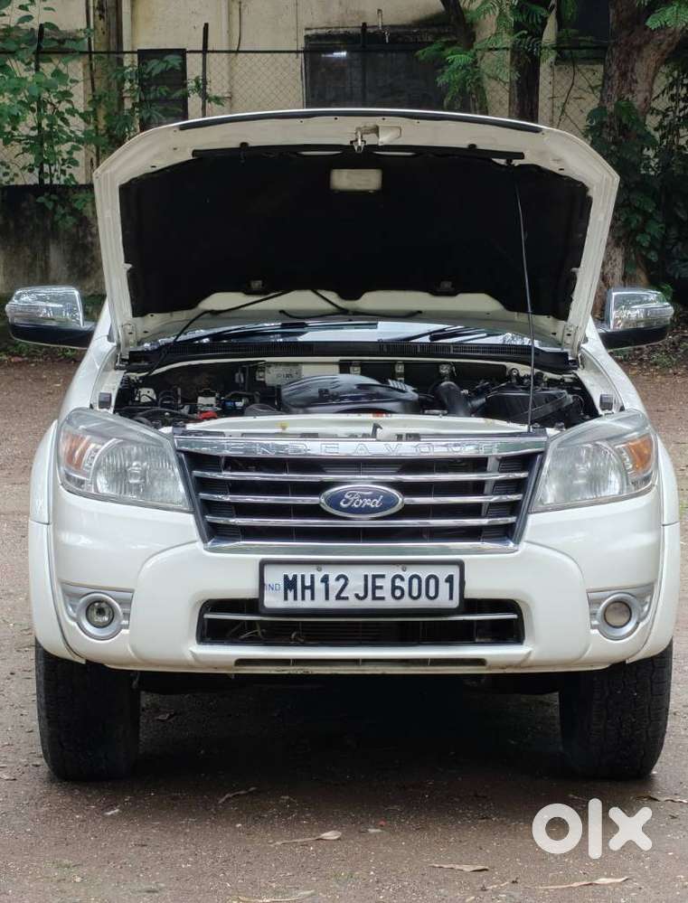 Ford Endeavour 4x4 Thunder Plus, 2012, Diesel