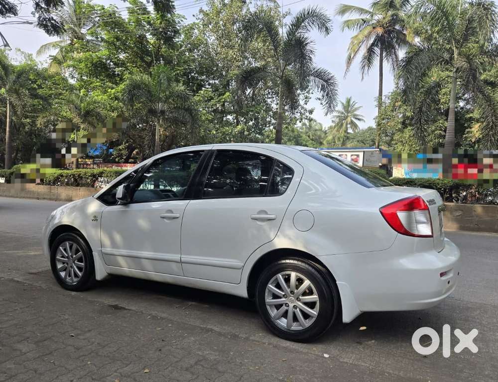 Maruti Suzuki Sx4 Zxi Mt Bsiv, 2012, Petrol