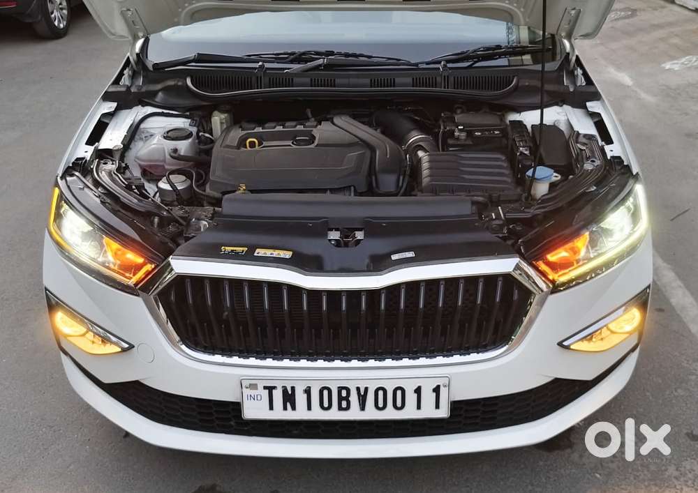 Skoda Slavia 1.5 Tsi Style At, 2023, Petrol