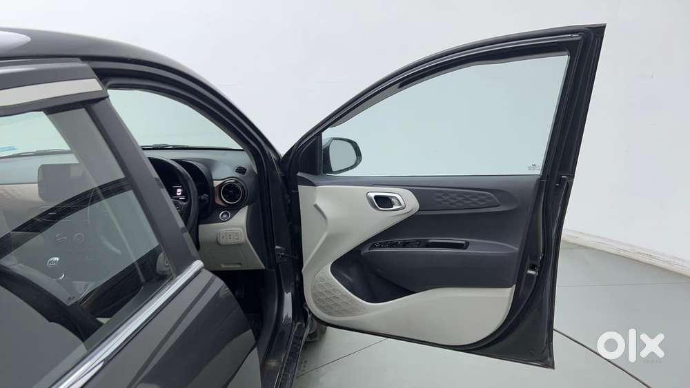 Hyundai Aura 1.2 Sx Cng, 2023, Cng & Hybrids