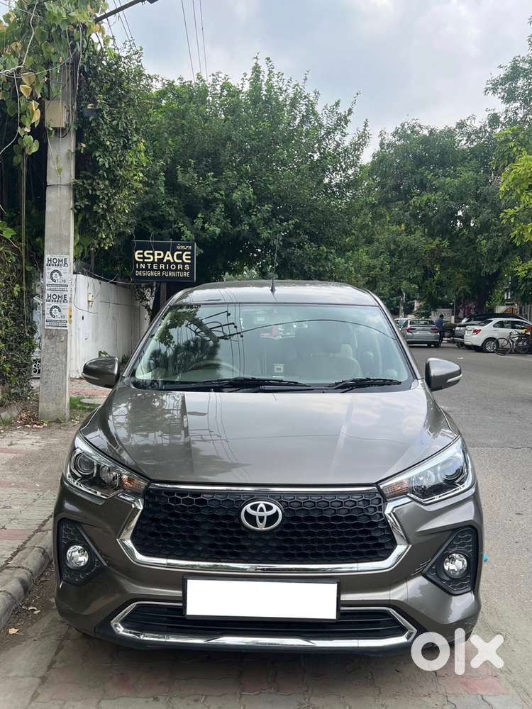Toyota Rumion Petrol Manual 2023
