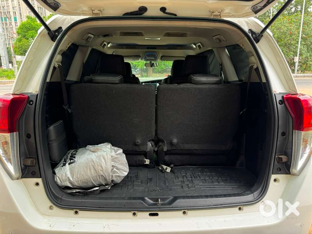 Toyota Innova Crysta 2.4 Manual 2021