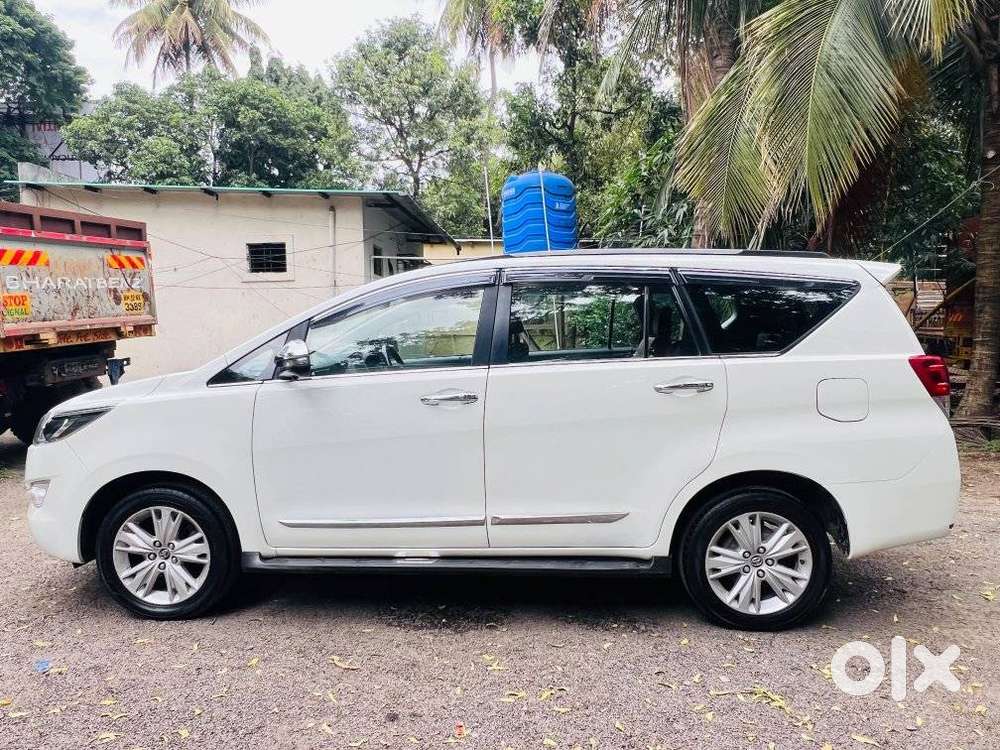 Toyota Innova Crysta 2.8z Automatic, 2018, Diesel