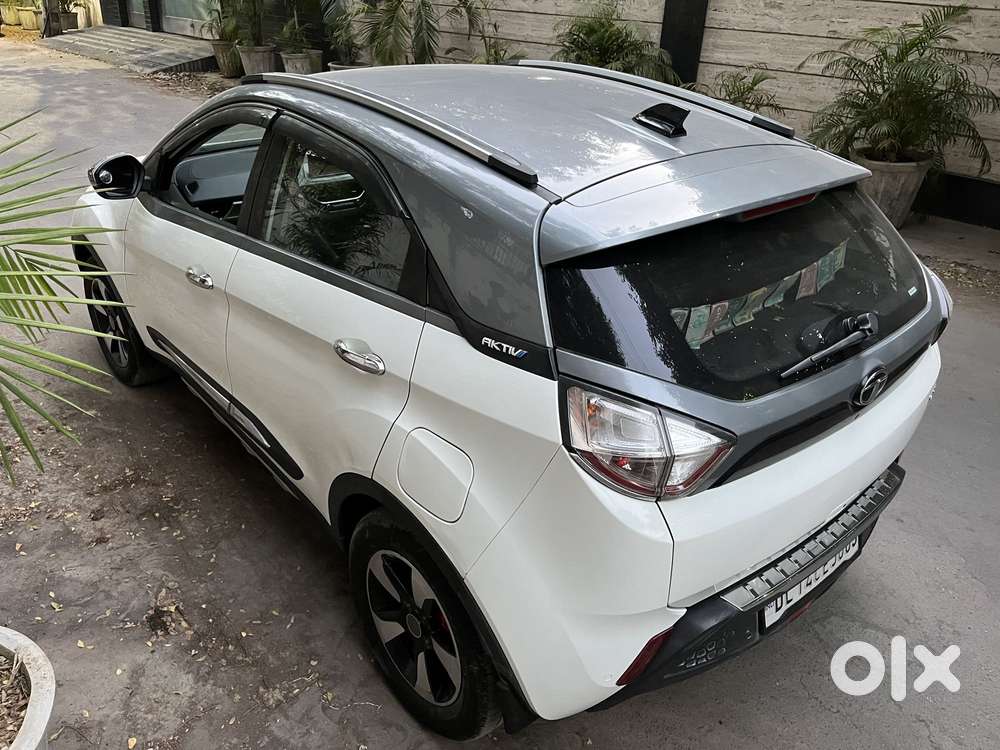 Tata Nexon 1.2 Revotron Xza Plus Dualtone, 2018, Cng & Hybrids