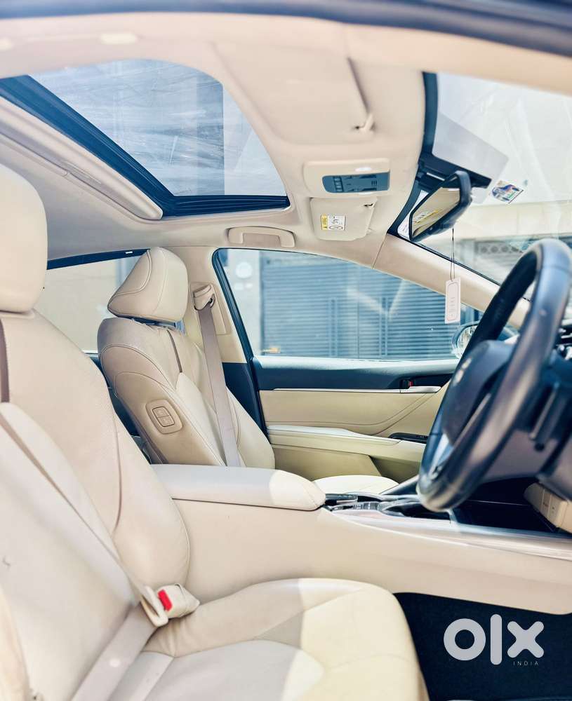 Toyota Camry 2.5 Hybrid, 2020, Petrol