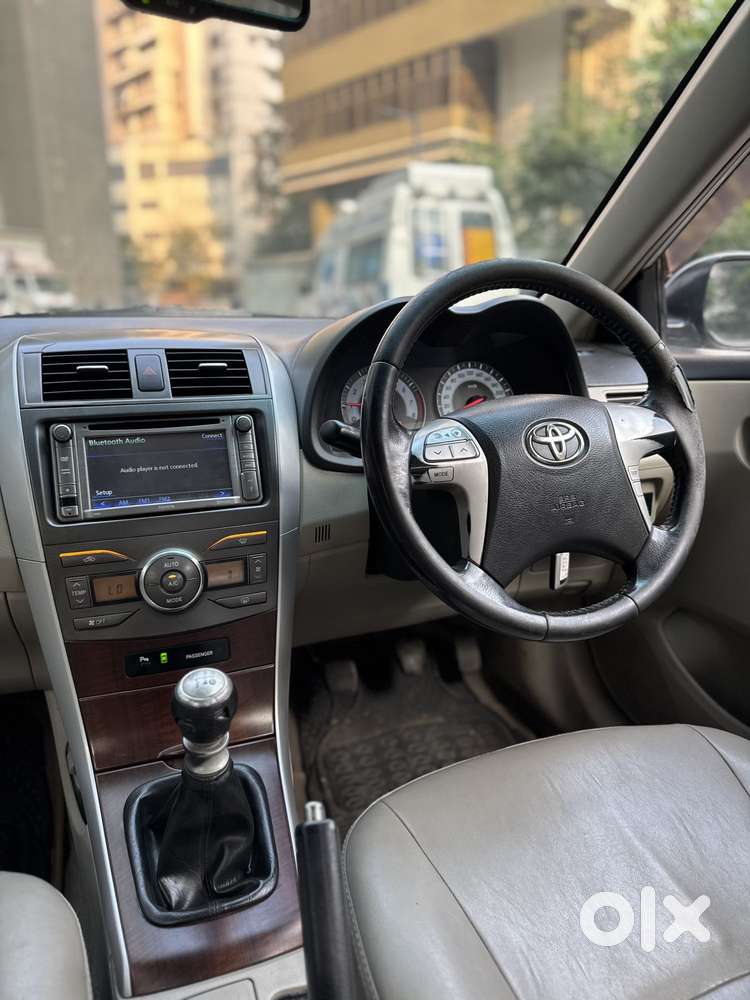 Toyota Corolla Altis 2010-2013 Gl, 2011, Petrol